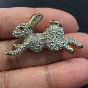 Vintage Carolee Gold and Crystal Bunny๐ฐBrooch